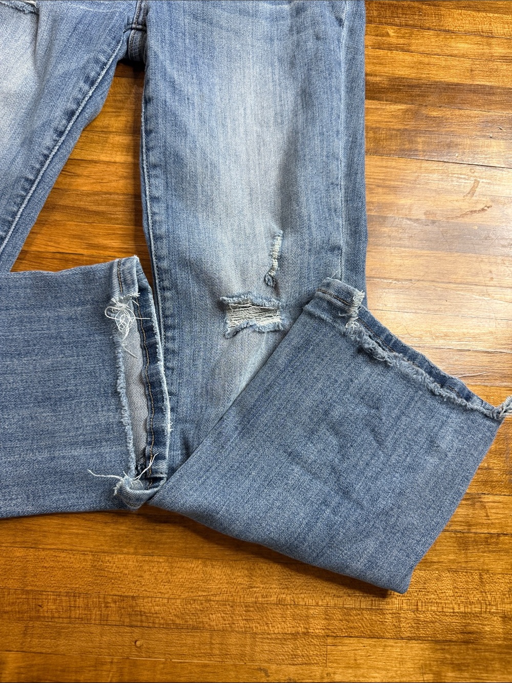 Risen Jeans Women's Distressed Straight Leg Blue jeans - Size 3/26 (x1) - Picture 2 of 6